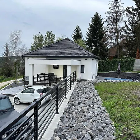 Bianco Apartman Apartment